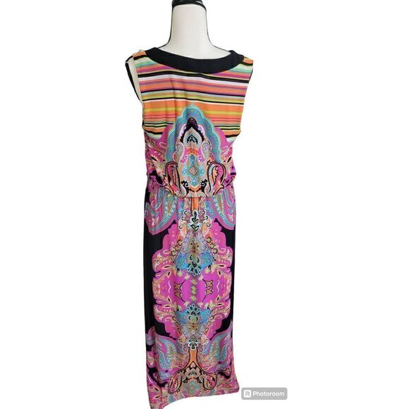 Soho Apparel LTD Colorful Aztec Tribal Vneck Maxi Dress Size M - Picture 2 of 7